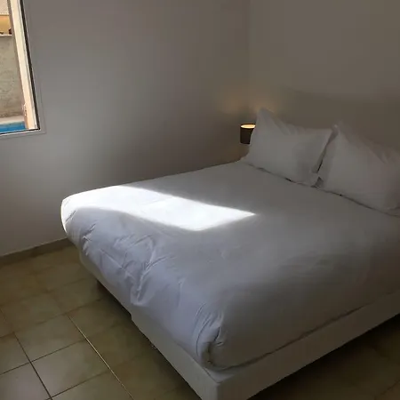 Des Carassins Villa *